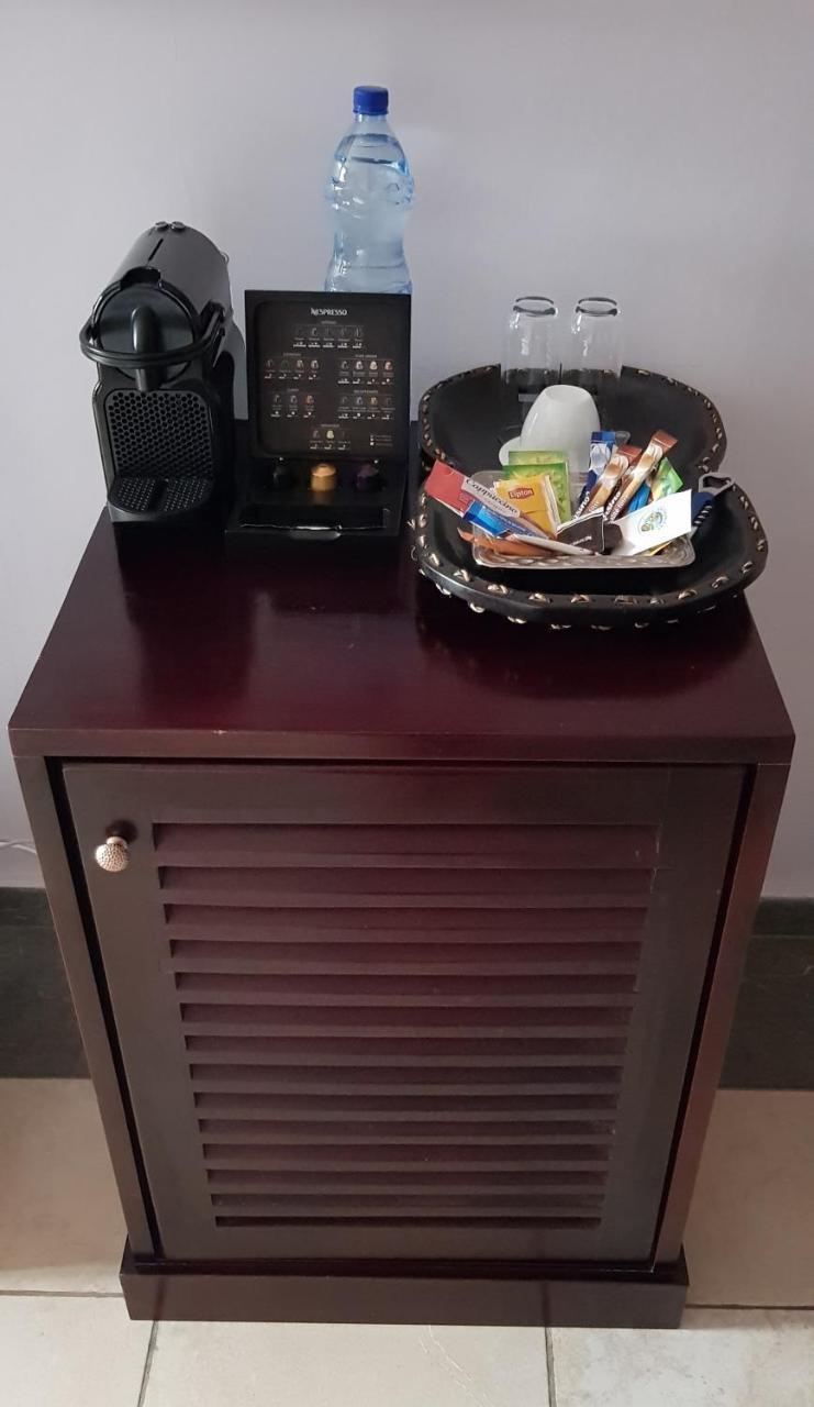 Residence Hoteliere Du Phare 利伯维尔 外观 照片