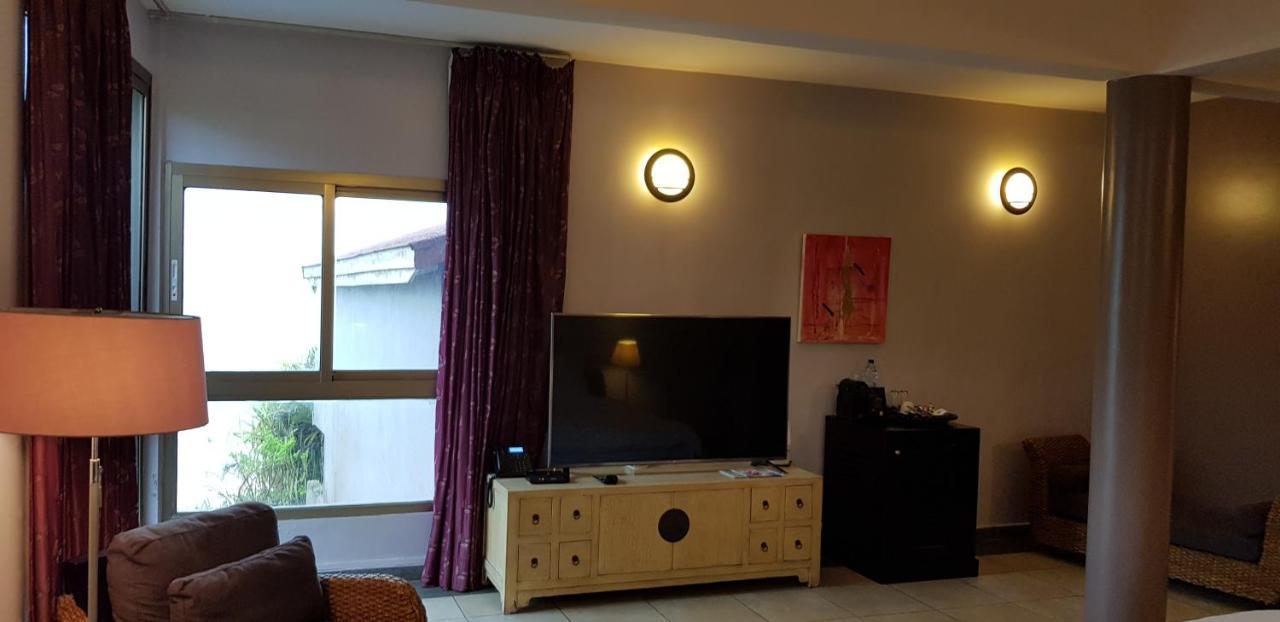 Residence Hoteliere Du Phare 利伯维尔 外观 照片